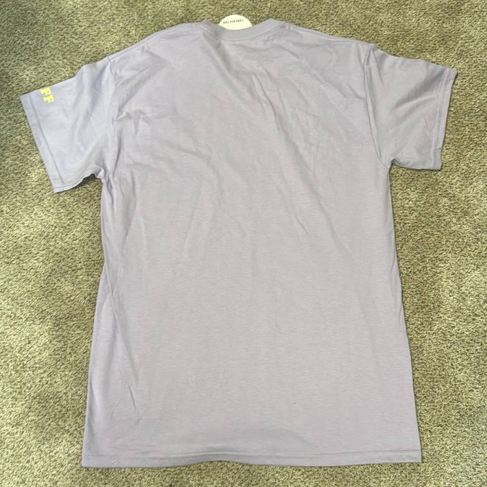 Disney Mickey Mouse t shirt size M NWT - Picture 3 of 3